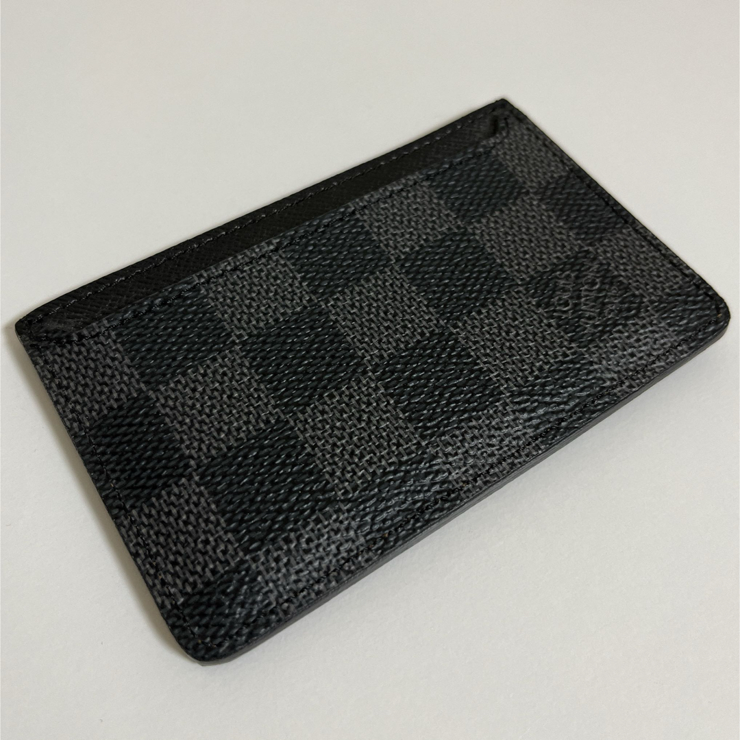 LOUIS VUITTON(ルイヴィトン)のルイヴィトン カードケース ダミエ グラフィット N62666 メンズのファッション小物(名刺入れ/定期入れ)の商品写真