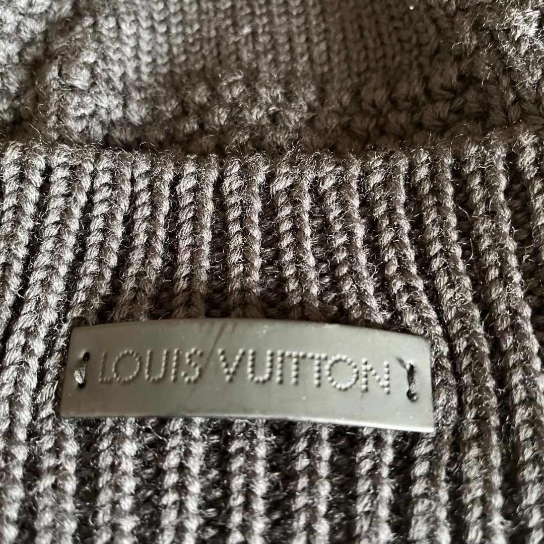 LOUIS VUITTON(ルイヴィトン)の【美品】LOUIS VUITTON ニット帽　黒 メンズの帽子(ニット帽/ビーニー)の商品写真