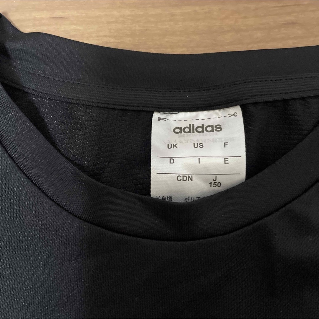 adidas(アディダス)のadidasドライTシャツ150センチ キッズ/ベビー/マタニティのキッズ服男の子用(90cm~)(Tシャツ/カットソー)の商品写真