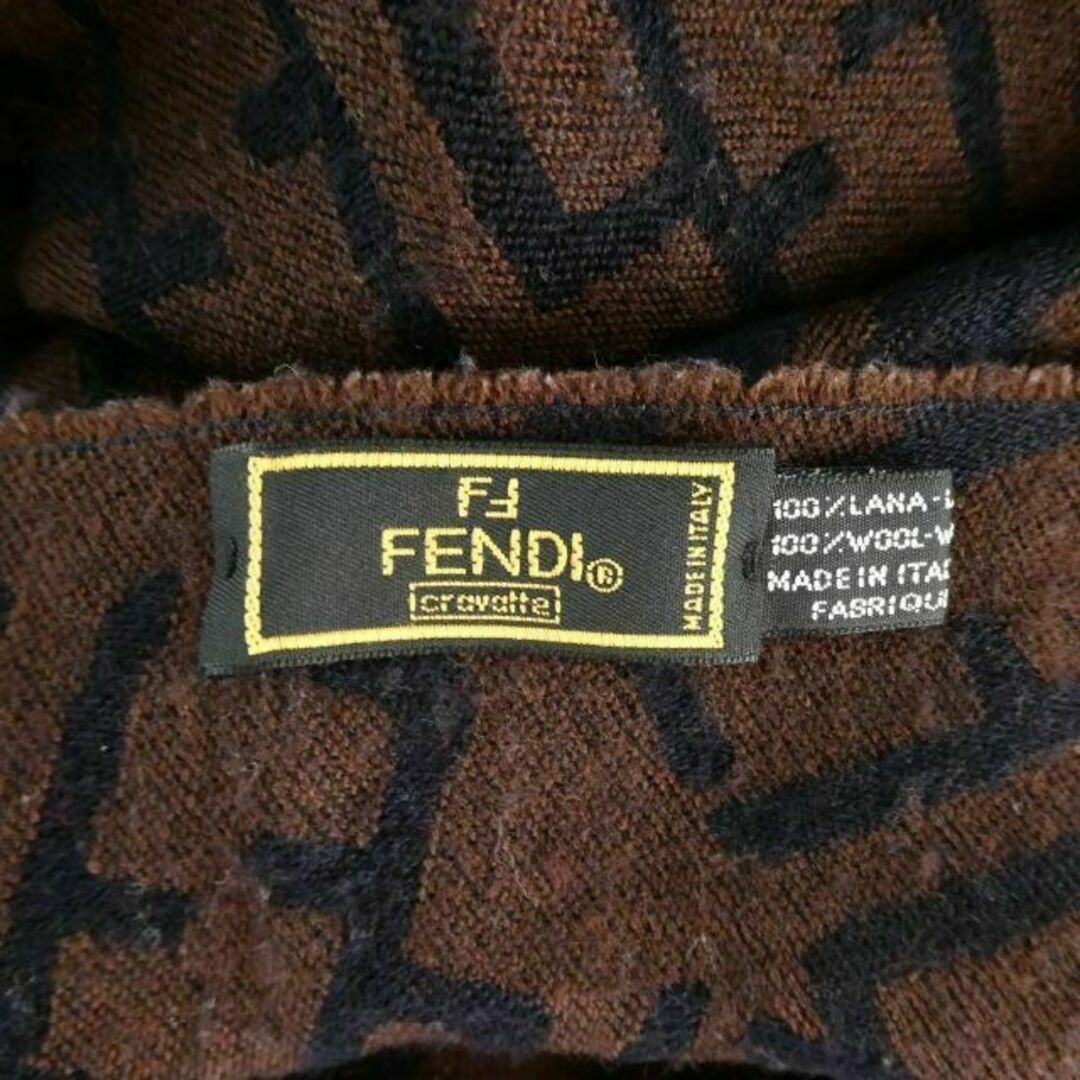FENDI(フェンディ)の良品 FENDI ヴィンテージ ズッカ柄 マフラー ストール レディースのファッション小物(マフラー/ショール)の商品写真
