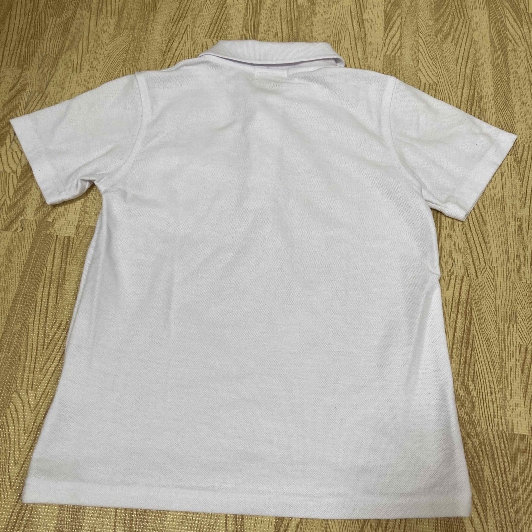 ポロシャツ　白　130  半袖 キッズ/ベビー/マタニティのキッズ服男の子用(90cm~)(Tシャツ/カットソー)の商品写真