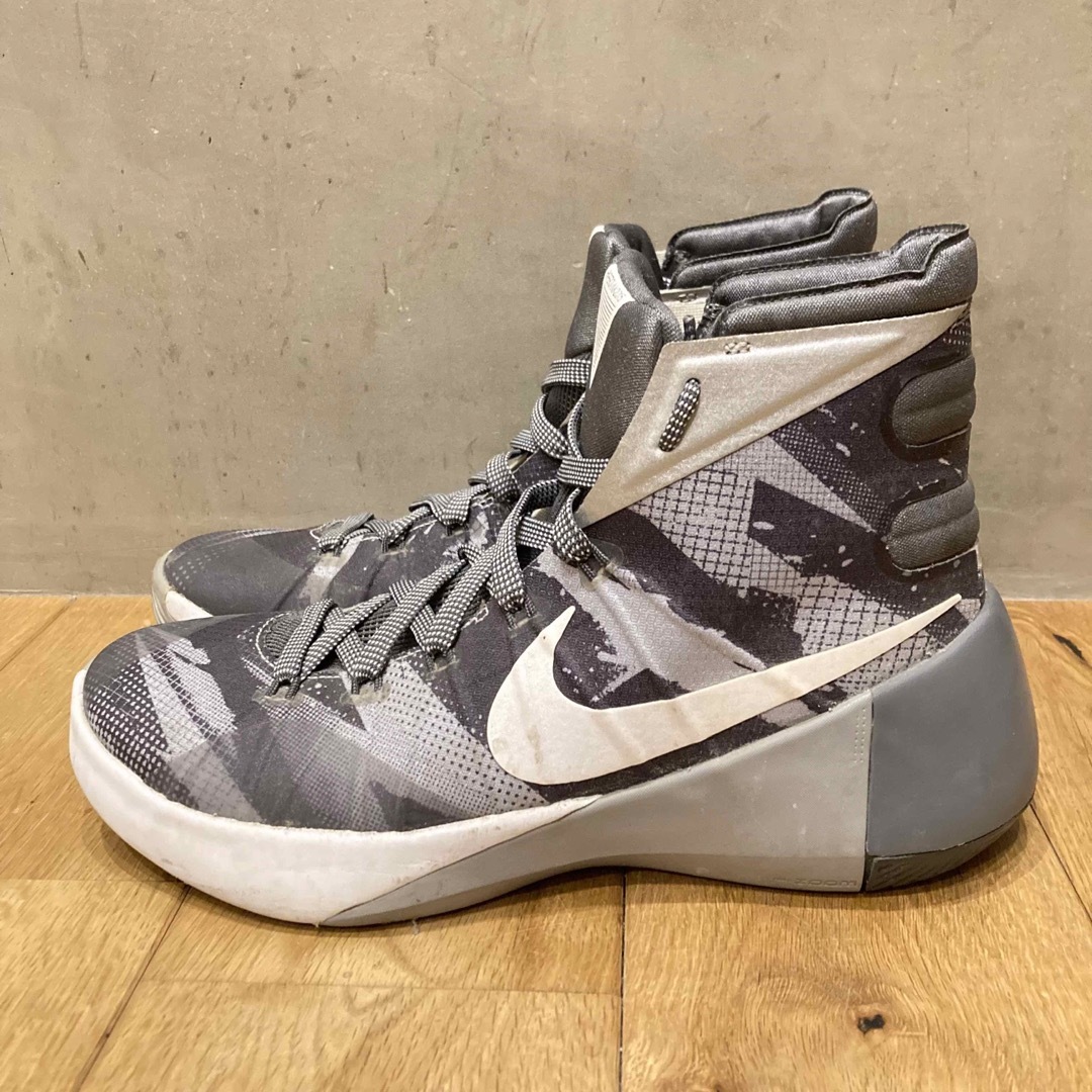 NIKE(ナイキ)のNIKE ナイキ Hyperdunk2015 PRM グレー　25cm バッシュ メンズの靴/シューズ(スニーカー)の商品写真