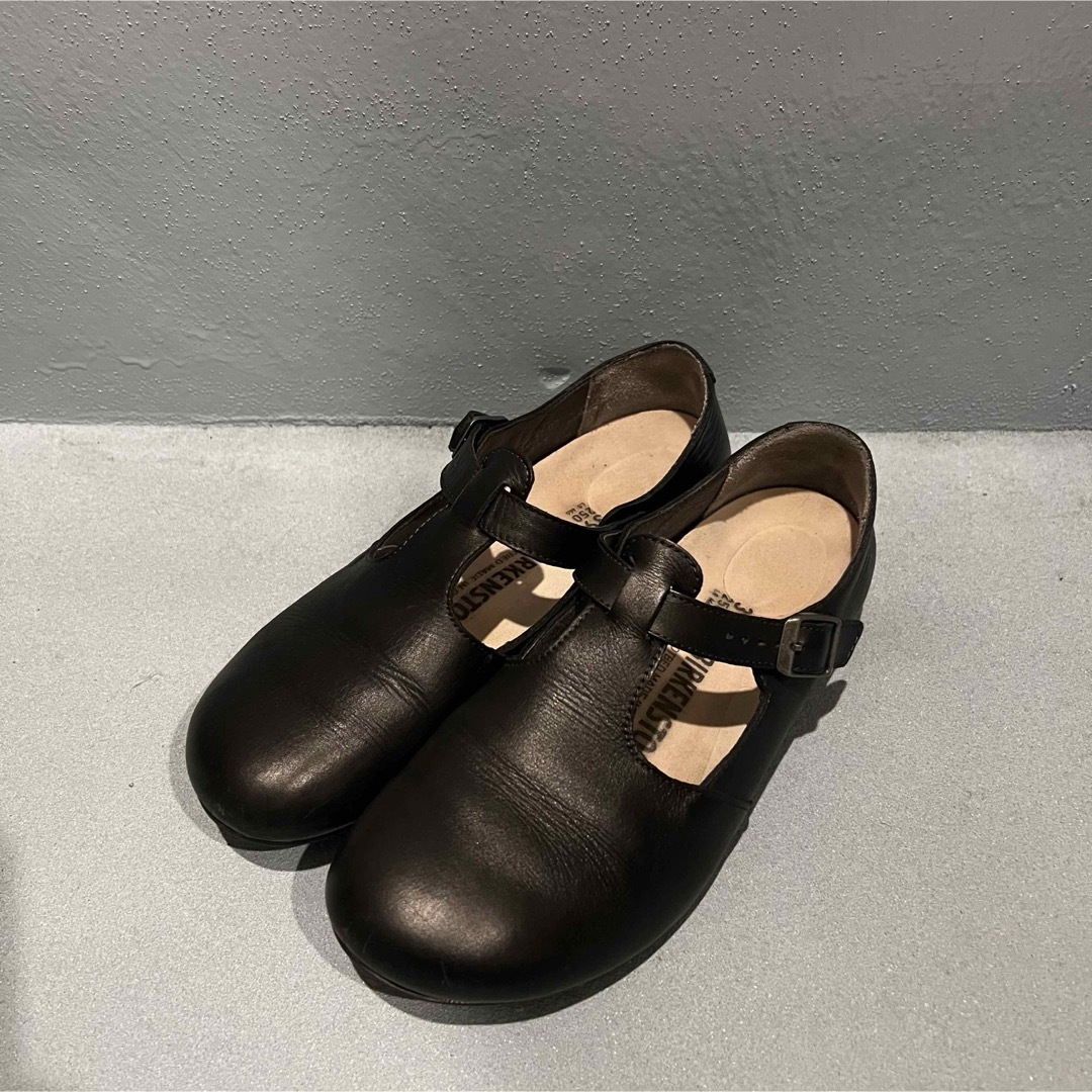 BIRKENSTOCK(ビルケンシュトック)のビルケンシュトック　ティッケル　黒　25cm レディースの靴/シューズ(ローファー/革靴)の商品写真