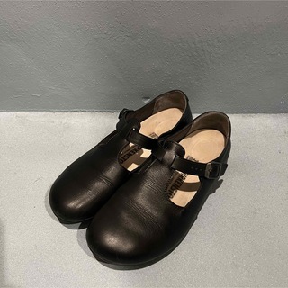 ビルケンシュトック(BIRKENSTOCK)のビルケンシュトック　ティッケル　黒　25cm(ローファー/革靴)