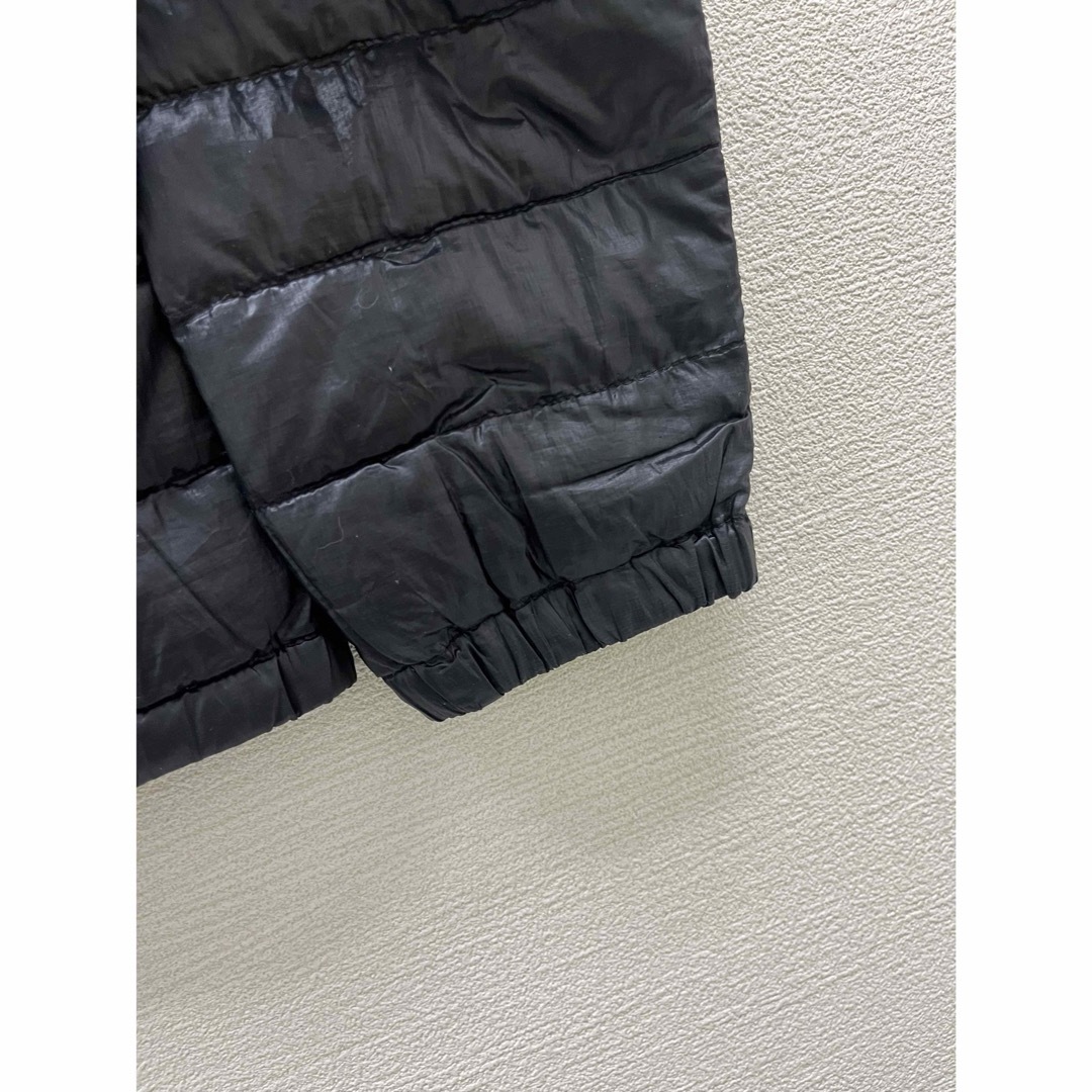UNIQLO(ユニクロ)のユニクロ　キッズ　ウルトラライト　ダウン　150 ブラック　フェザー キッズ/ベビー/マタニティのキッズ服男の子用(90cm~)(ジャケット/上着)の商品写真