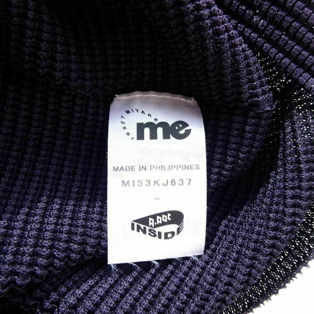 ISSEY MIYAKE(イッセイミヤケ)の美品 me ISSEY MIYAKE タートルネック ノースリーブ カットソー レディースのトップス(カットソー(半袖/袖なし))の商品写真