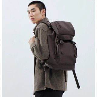 ユニクロ(UNIQLO)の値下げ　リュック　バックパック　カラー38　DARK BROWN(リュック/バックパック)