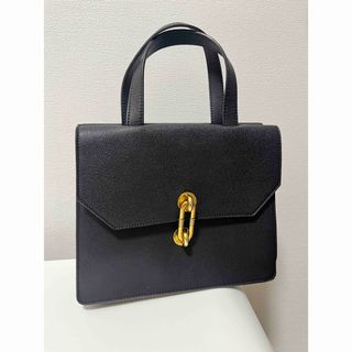 Charles and Keith - 早い者勝ち✨チャールズアンドキース　メタリックアクセントトートバッグ