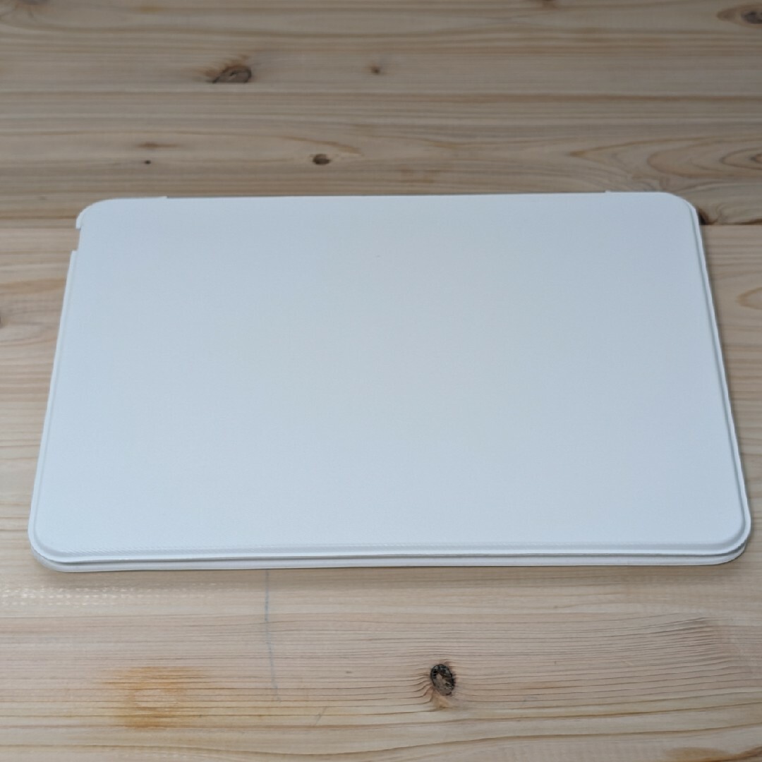 iPad(アイパッド)のiPad　Magickeyboard（社外品） スマホ/家電/カメラのスマホアクセサリー(iPadケース)の商品写真