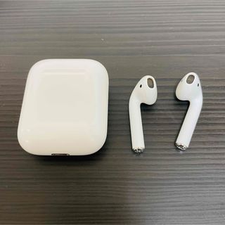 アップル(Apple)のAirPods（第1世代）Apple アップル(ヘッドフォン/イヤフォン)