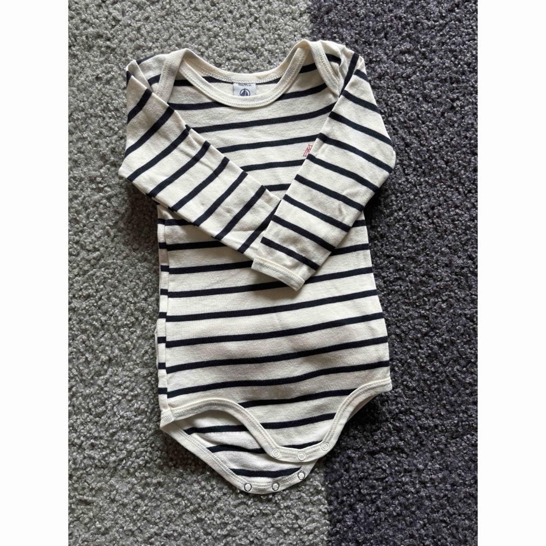 PETIT BATEAU(プチバトー)のプチバトー ロンパース2枚セット キッズ/ベビー/マタニティのベビー服(~85cm)(ロンパース)の商品写真