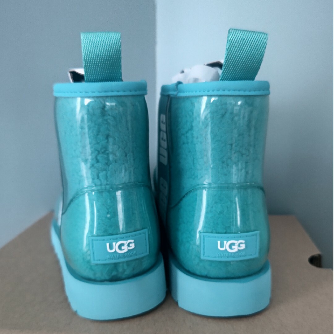 UGG(アグ)の未使用　ugg　classic　clear　mini レディースの靴/シューズ(ブーツ)の商品写真