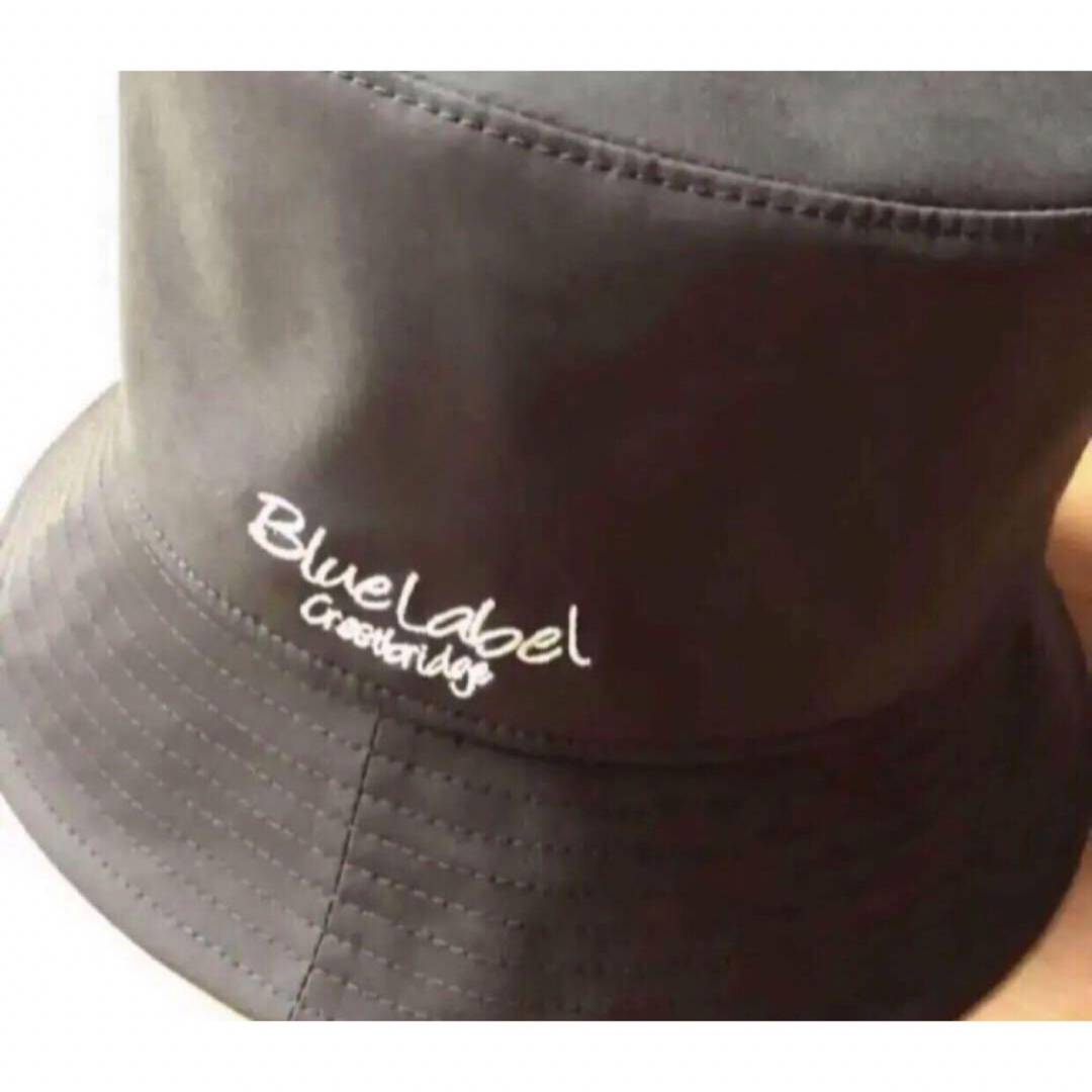 BLUE LABEL CRESTBRIDGE(ブルーレーベルクレストブリッジ)の未使用ブルーレーベル　クレストブリッジ　リバーシブル　バゲットハット　帽子ハット レディースの帽子(ハット)の商品写真