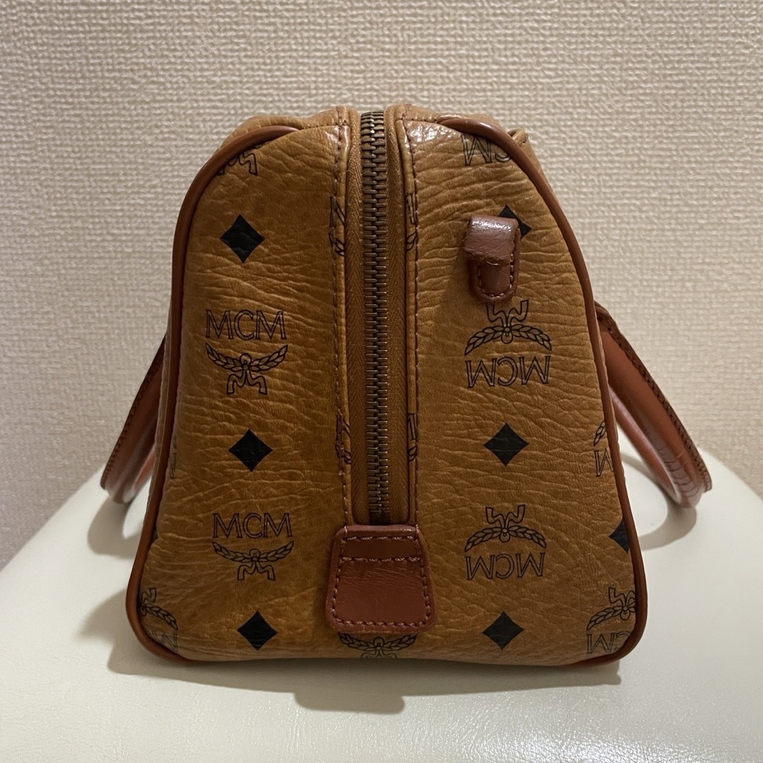 MCM(エムシーエム)のMCM ミニボストンバッグ レディースのバッグ(ボストンバッグ)の商品写真