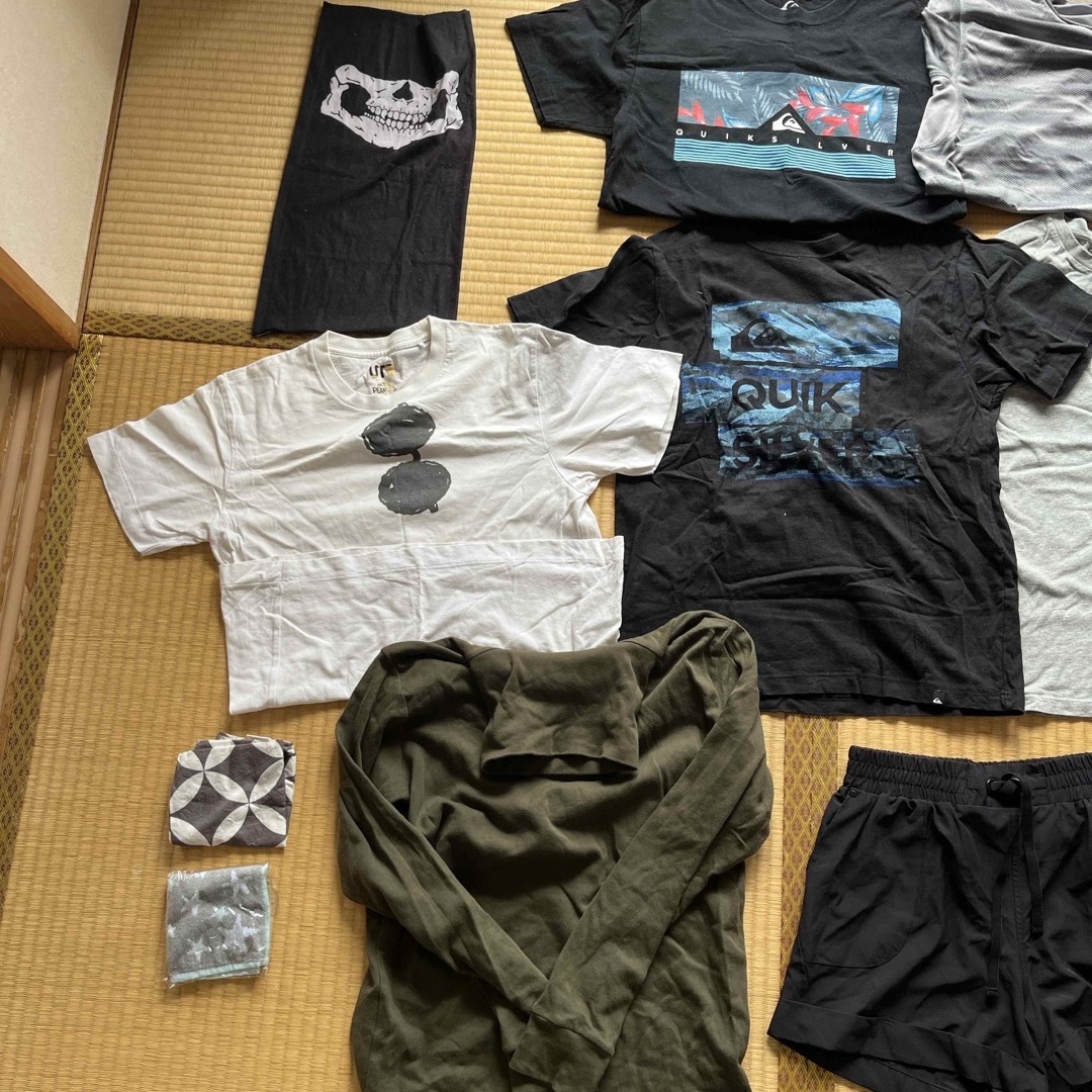 QUIKSILVER(クイックシルバー)のT-shirt Tシャツ 1つ300円 メンズのトップス(Tシャツ/カットソー(半袖/袖なし))の商品写真