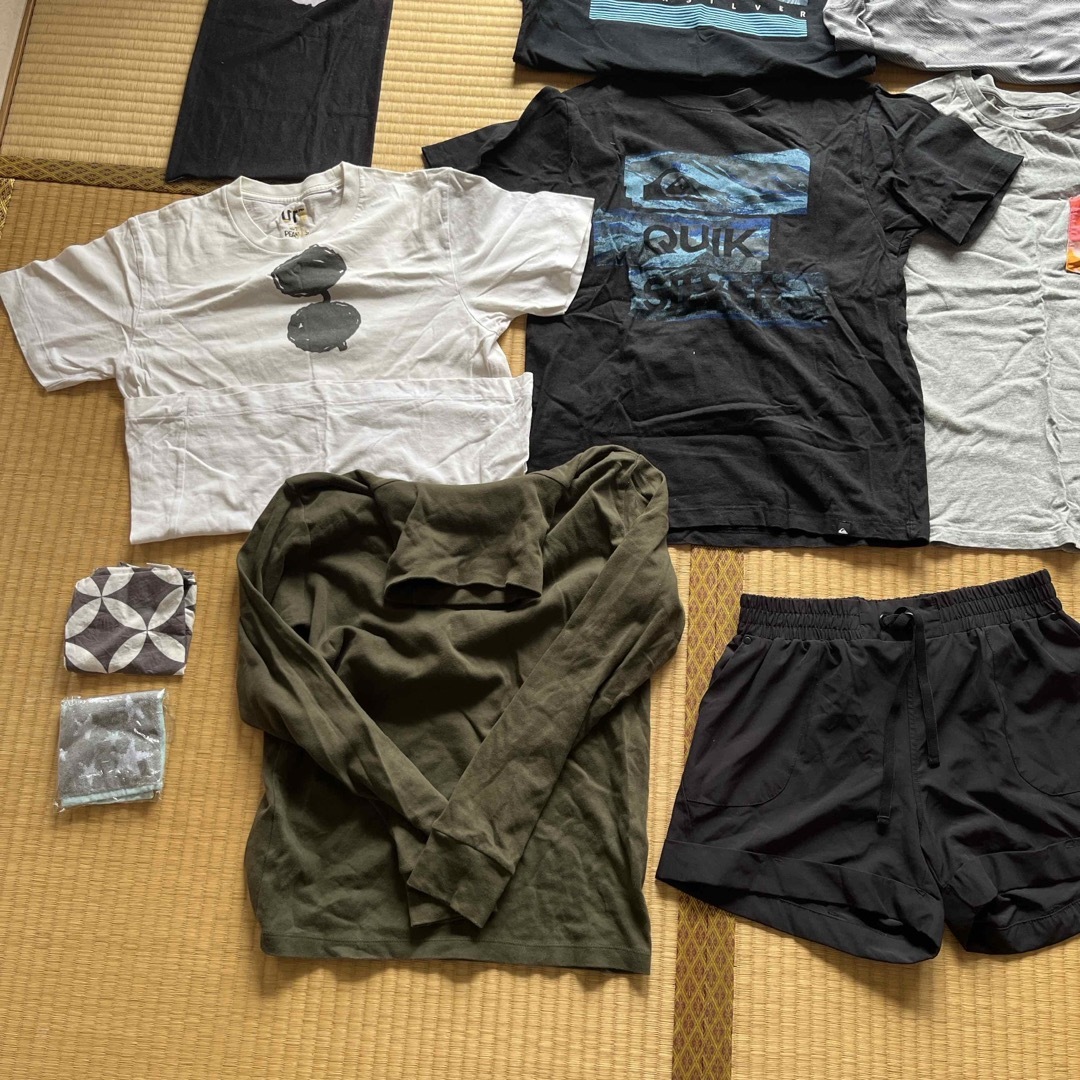 QUIKSILVER(クイックシルバー)のT-shirt Tシャツ 1つ300円 メンズのトップス(Tシャツ/カットソー(半袖/袖なし))の商品写真