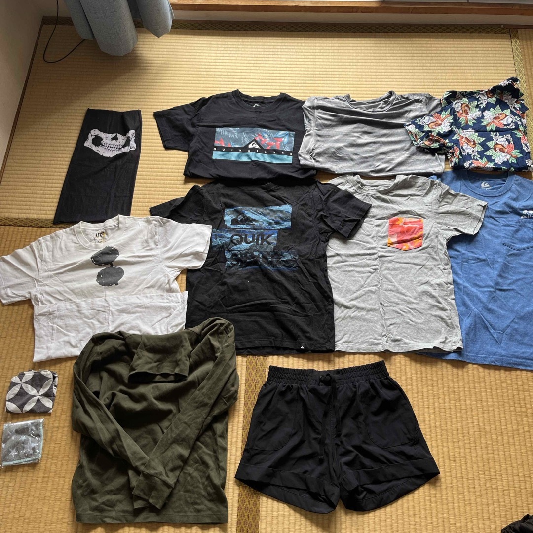 QUIKSILVER(クイックシルバー)のT-shirt Tシャツ 1つ300円 メンズのトップス(Tシャツ/カットソー(半袖/袖なし))の商品写真