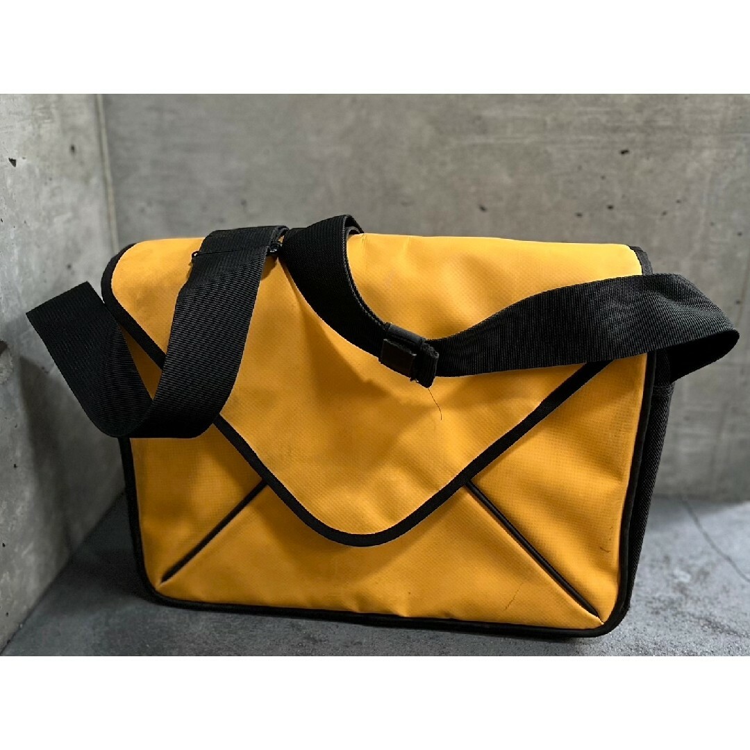 25 TOGO MESSENGER BAG メンズのバッグ(メッセンジャーバッグ)の商品写真