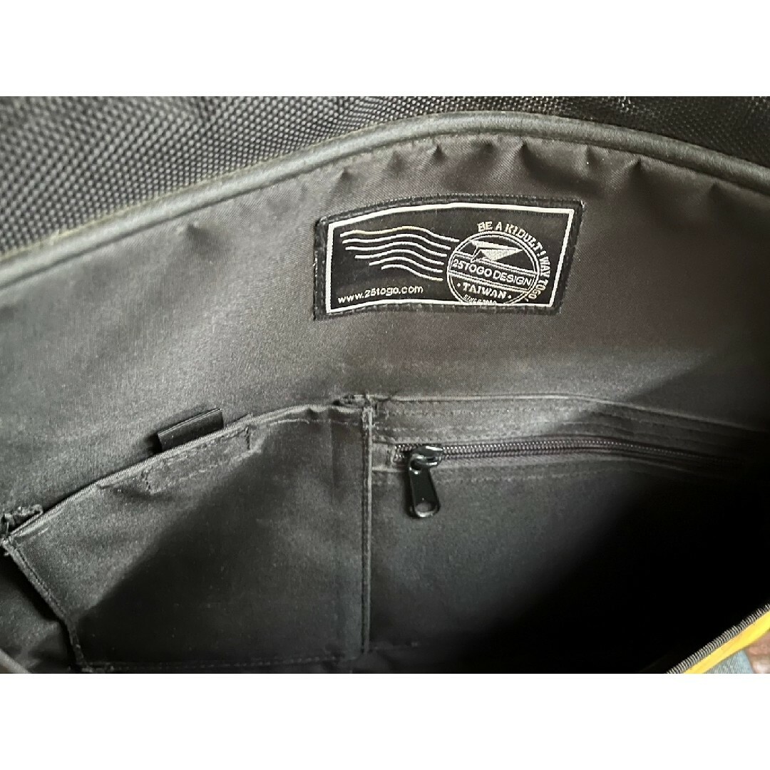 25 TOGO MESSENGER BAG メンズのバッグ(メッセンジャーバッグ)の商品写真