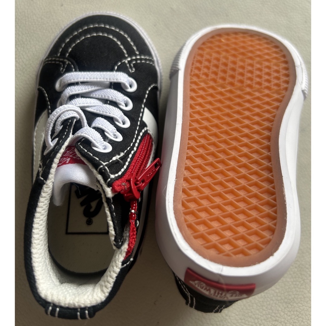 VANS(ヴァンズ)のバンズ　ベビー キッズ/ベビー/マタニティのベビー靴/シューズ(~14cm)(スニーカー)の商品写真