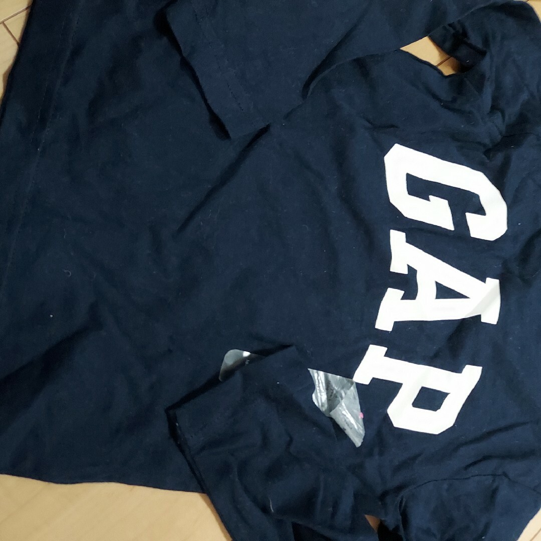 babyGAP(ベビーギャップ)の長袖カットソー キッズ/ベビー/マタニティのキッズ服男の子用(90cm~)(Tシャツ/カットソー)の商品写真