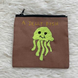 ⭐︎新品未使用 海外購入品 刺繍 ポーチ クラゲ ジェリーフィッシュ(ポーチ)