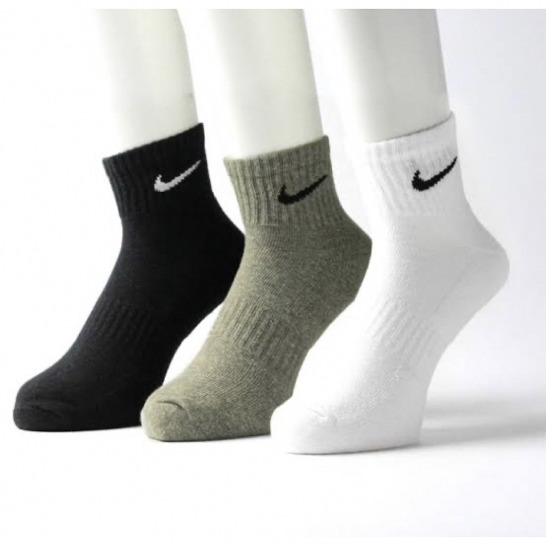 NIKE(ナイキ)のナイキ NIKE エブリデイ アンクル　ソックス  3足　マルチ　カラー メンズのレッグウェア(ソックス)の商品写真