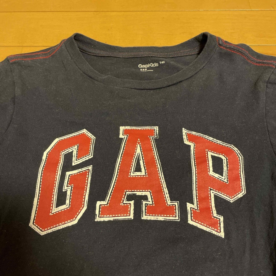 GAP Kids(ギャップキッズ)のGAPキッズロンT140センチ キッズ/ベビー/マタニティのキッズ服男の子用(90cm~)(Tシャツ/カットソー)の商品写真