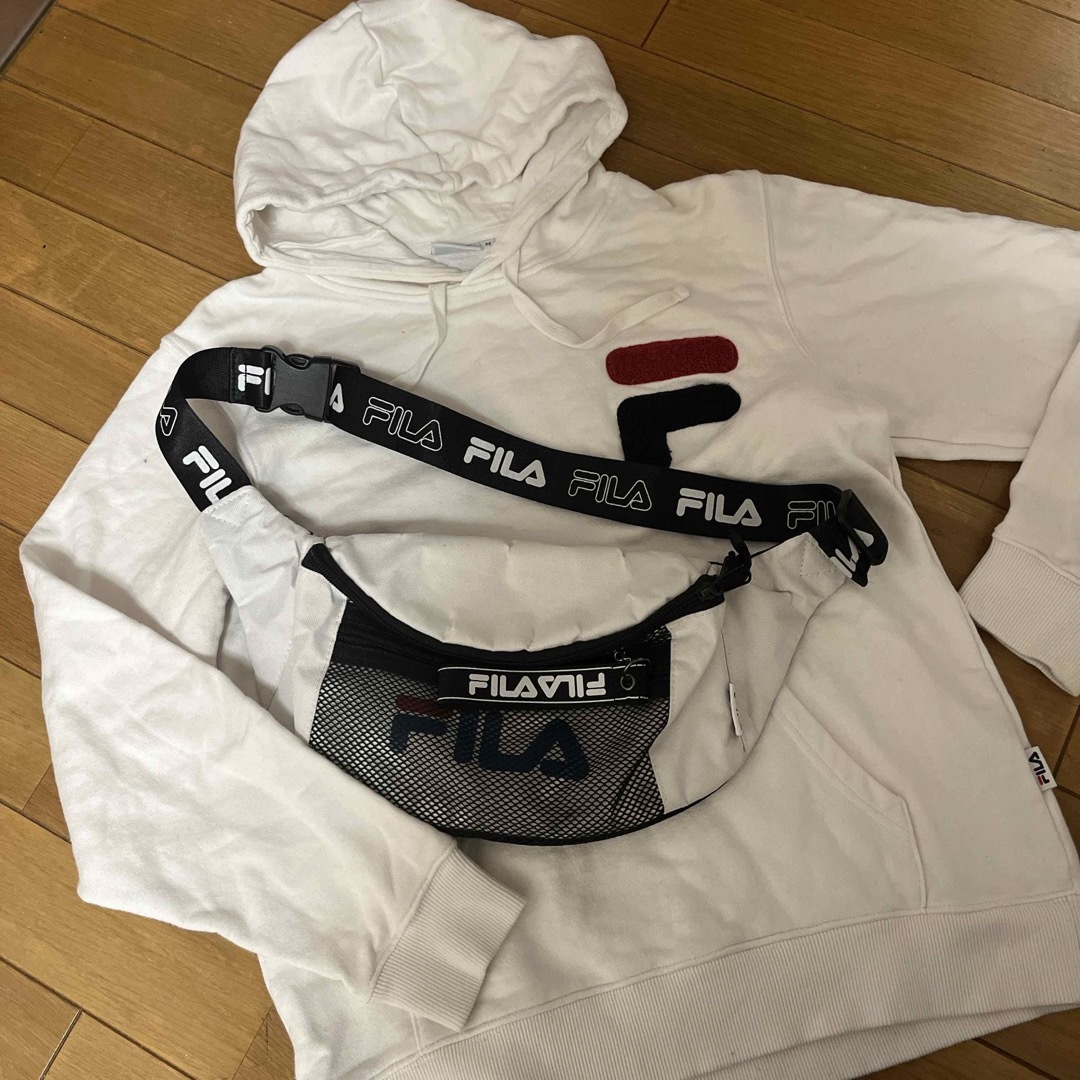 FILA(フィラ)のフィラ  パーカーとバッグ  2点セット レディースのレディース その他(セット/コーデ)の商品写真