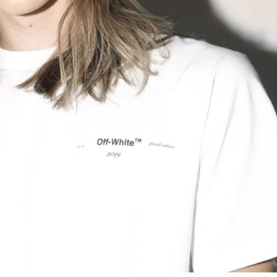 OFF-WHITE(オフホワイト)のOFF WHITE LVR限定 Tシャツ　ホワイト メンズのトップス(Tシャツ/カットソー(半袖/袖なし))の商品写真