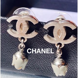 CHANEL - Chanel シルバーピアス