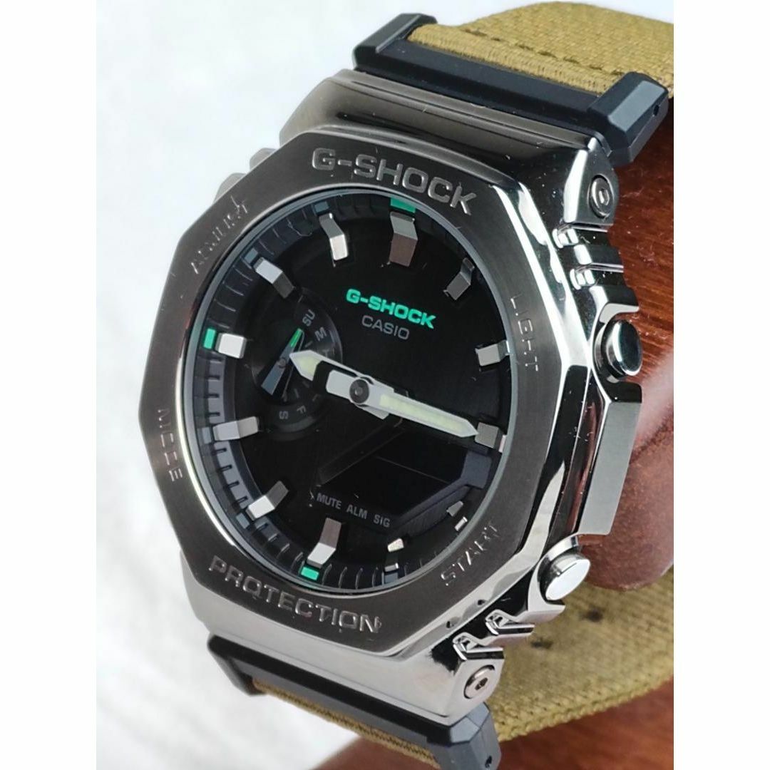 G-SHOCK(ジーショック)の【美品】CASIO Gショック  GM-2100CB-3AJF メンズの時計(腕時計(アナログ))の商品写真