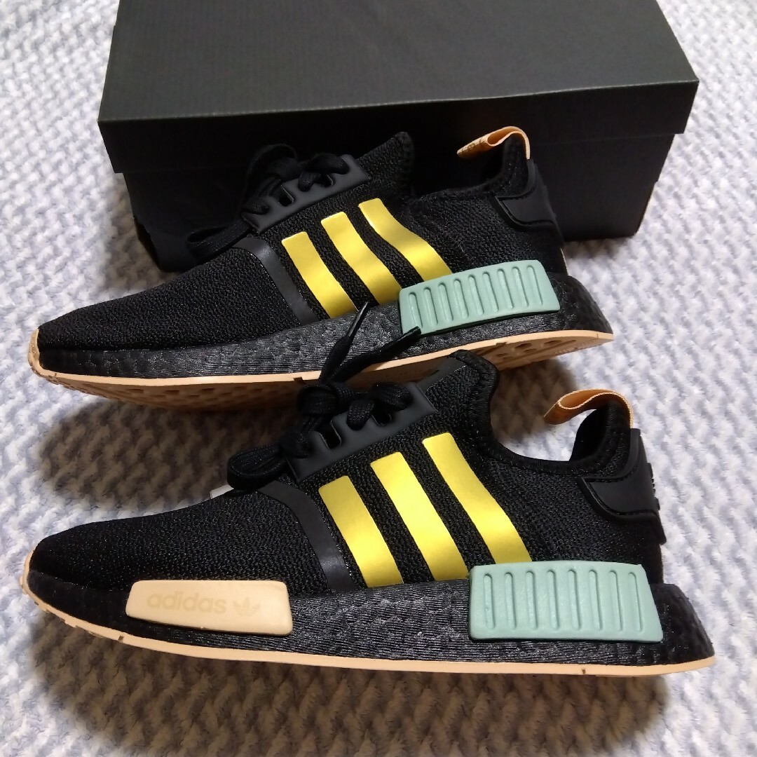 Originals（adidas）(オリジナルス)の★新品未使用★adidas originals★size23.5cm レディースの靴/シューズ(スニーカー)の商品写真