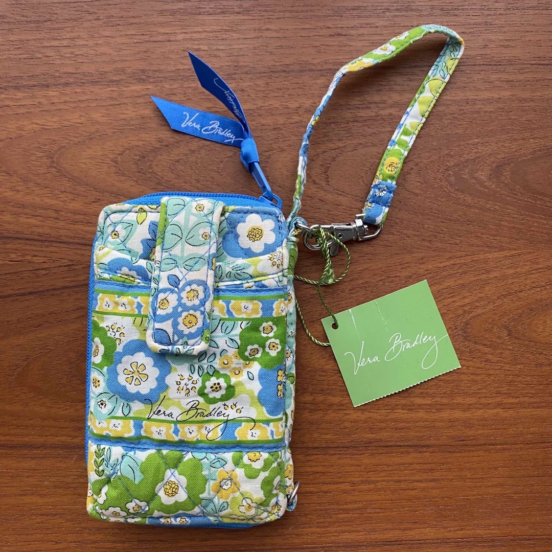 Vera Bradley(ヴェラブラッドリー)のヴェラブラッドリー　パスケース　財布 レディースのファッション小物(パスケース/IDカードホルダー)の商品写真