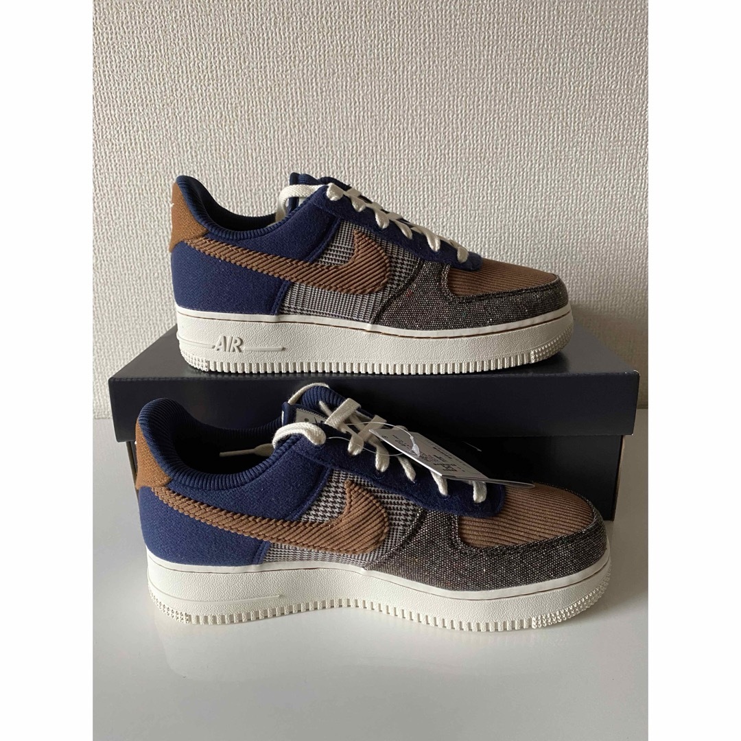 NIKE(ナイキ)のナイキ エアフォース1 ロー '07 PRM ミッドナイトネイビー　24.5cm メンズの靴/シューズ(スニーカー)の商品写真