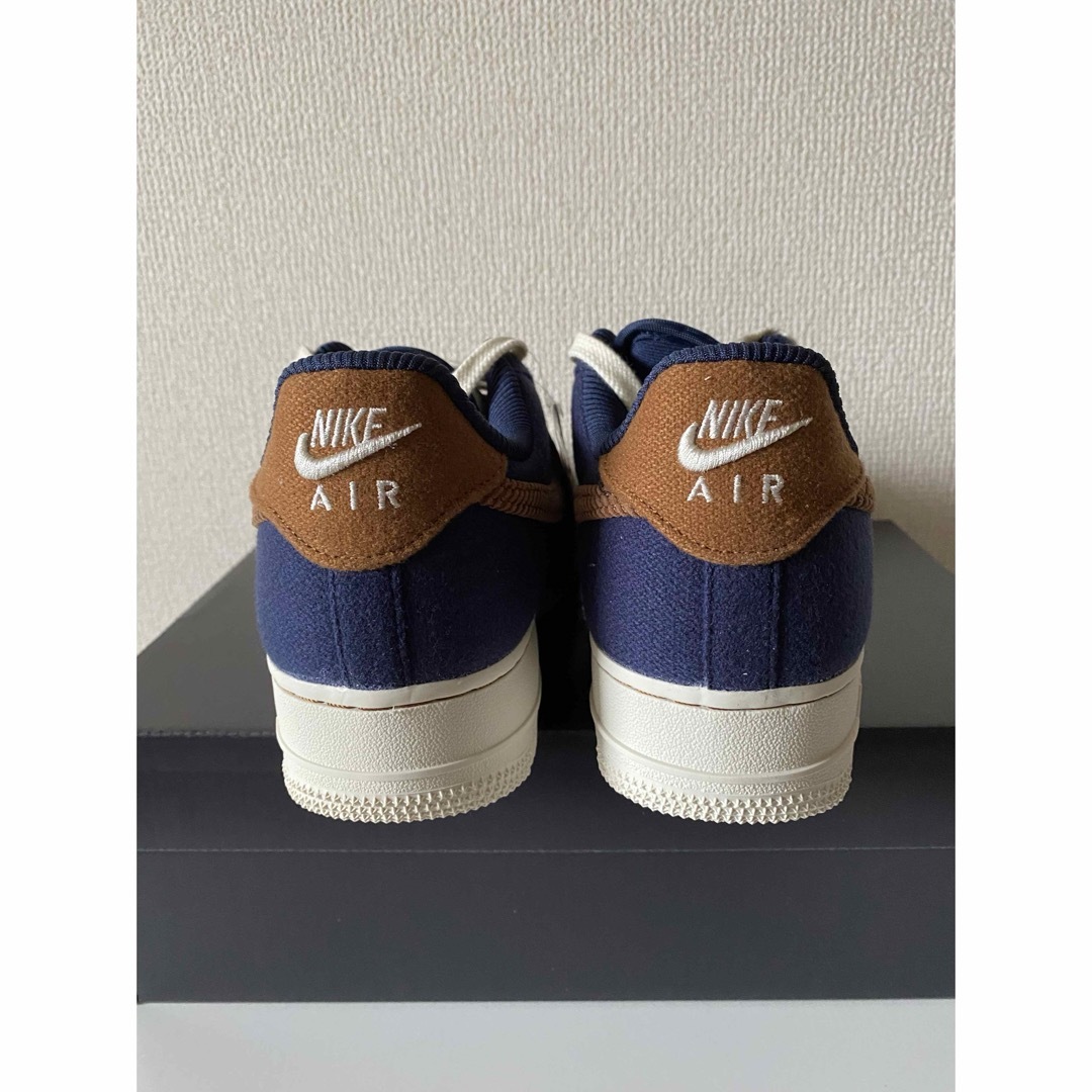 NIKE(ナイキ)のナイキ エアフォース1 ロー '07 PRM ミッドナイトネイビー　24.5cm メンズの靴/シューズ(スニーカー)の商品写真