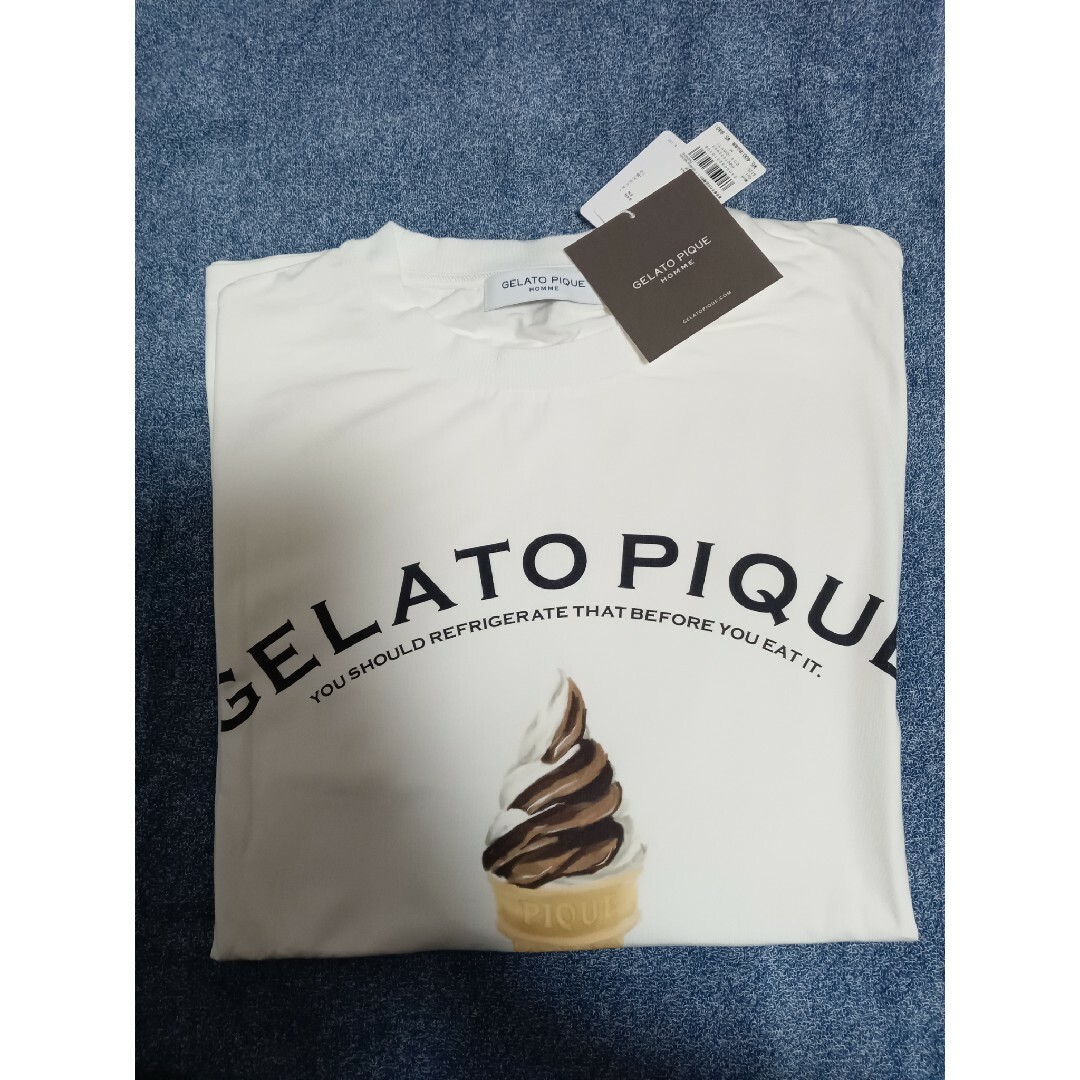 gelato pique(ジェラートピケ)の新品未使用　ジェラートピケHOMME　ソフトクリームモチーフTシャツ　Mサイズ メンズのトップス(Tシャツ/カットソー(半袖/袖なし))の商品写真