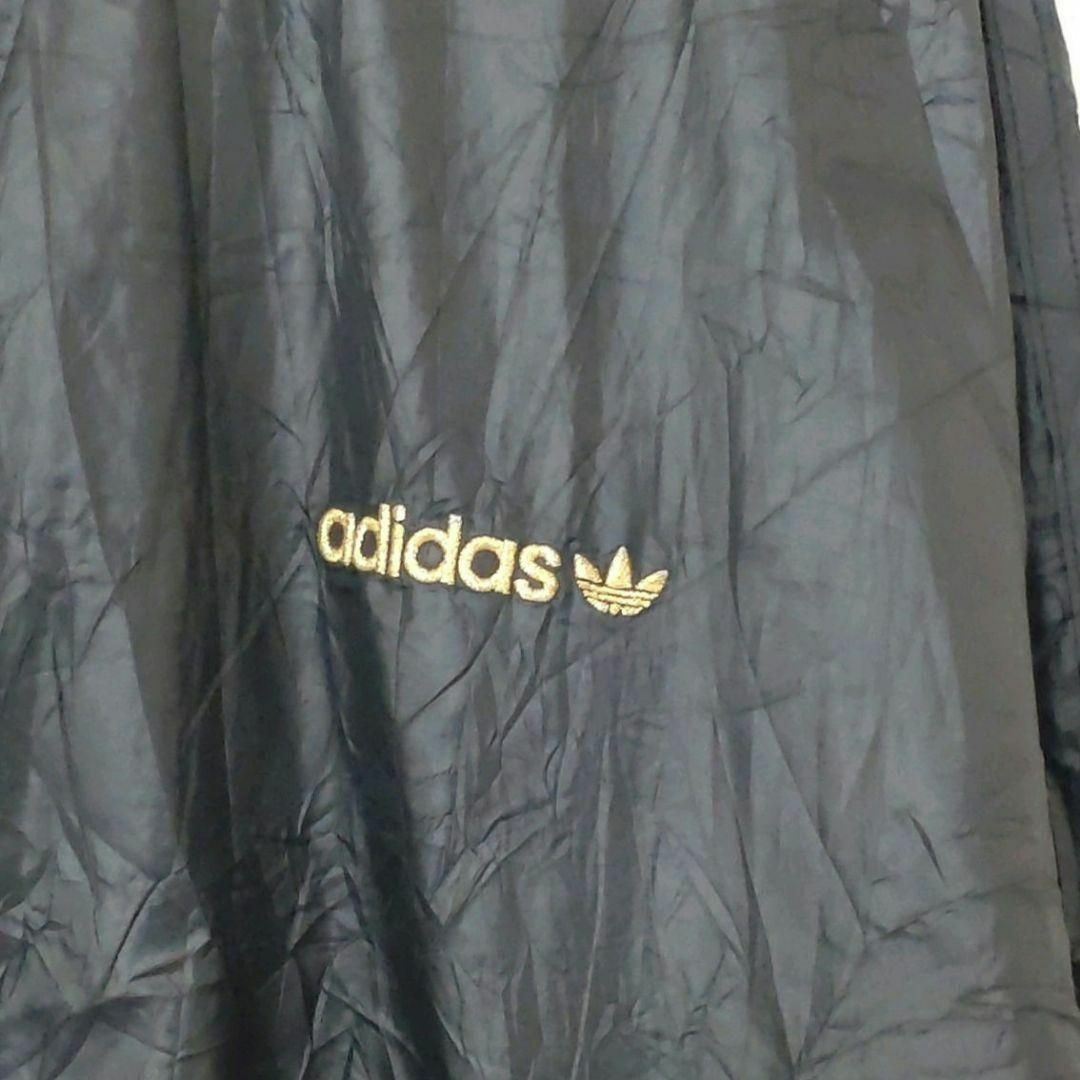 adidas(アディダス)のアディダス　トレフォイルロゴ　刺繍ロゴ　ナイロンジャケット y2k（869） メンズのジャケット/アウター(ナイロンジャケット)の商品写真