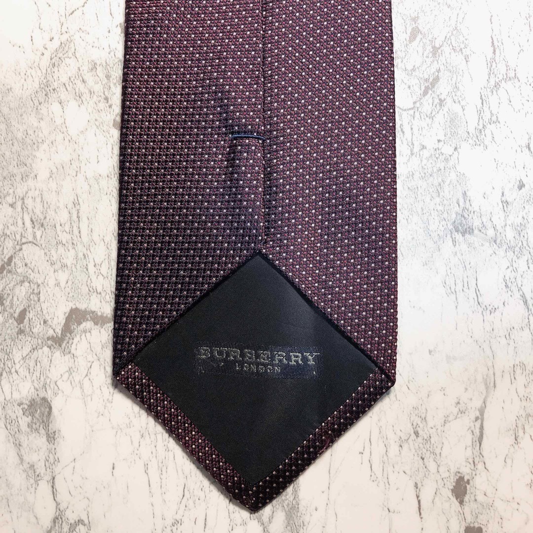 BURBERRY(バーバリー)のBUBERRY LONDON ネクタイ　ボルドー　ドット メンズのファッション小物(ネクタイ)の商品写真