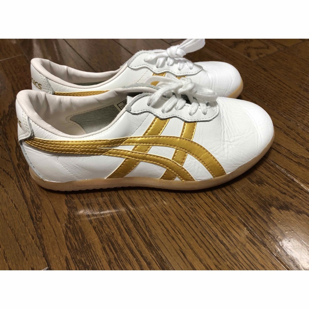 asics(アシックス)のryu3様　専用　　　アシックスtow012 太極拳シューズ　未使用 レディースの靴/シューズ(スニーカー)の商品写真