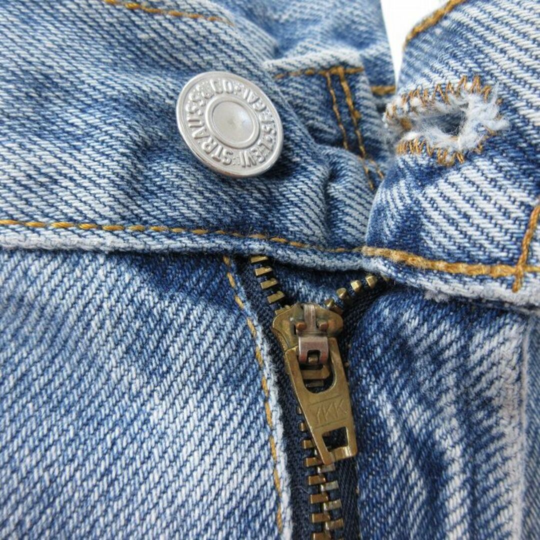 Levi's(リーバイス)のW33★古着 リーバイス Levis 569 ショート パンツ ショーツ メンズ ヒゲ コットン 紺 ネイビー デニム 24mar11 中古 ボトムス 短パン ショーパン ハーフ メンズのパンツ(ワークパンツ/カーゴパンツ)の商品写真