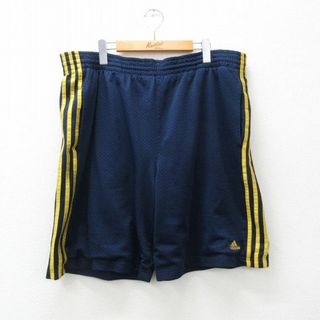 アディダス(adidas)のW41★古着 アディダス adidas ショート パンツ ショーツ メンズ ワンポイントロゴ メッシュ地 大きいサイズ 紺 ネイビー 3本ライン 24mar15 中古 ボトムス 短パン ショーパン ハーフ(ワークパンツ/カーゴパンツ)