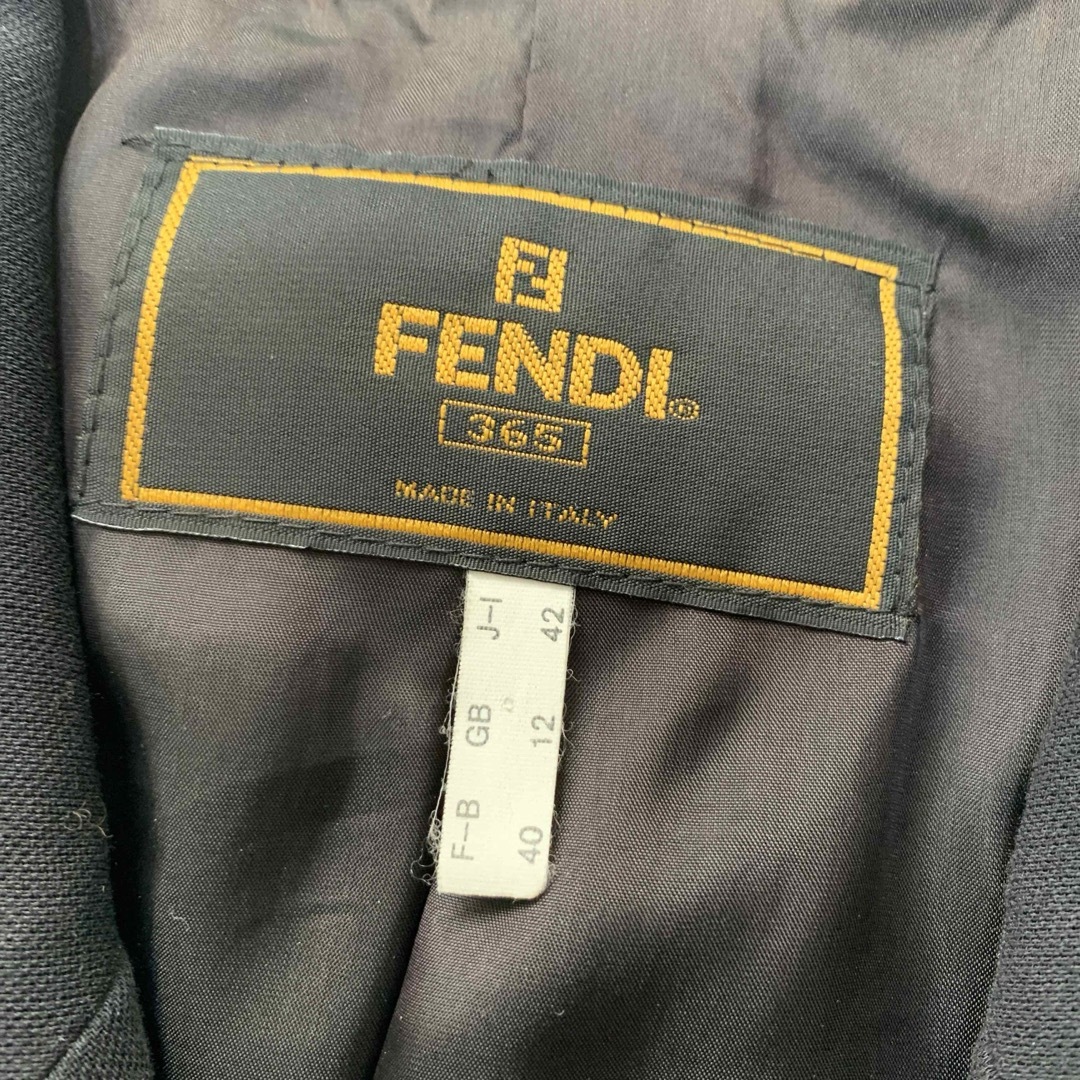 FENDI(フェンディ)のフェンディ　FENDI 黒　スカートスーツ　セットアップ レディースのフォーマル/ドレス(スーツ)の商品写真