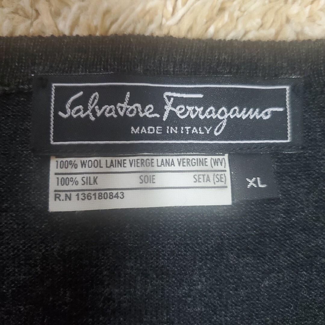 Salvatore Ferragamo(サルヴァトーレフェラガモ)のFerragamo カーディガン レディースのトップス(カーディガン)の商品写真