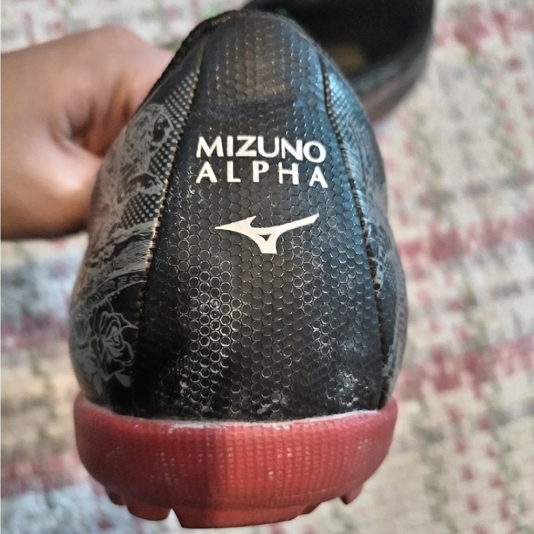 MIZUNO(ミズノ)のサッカー　トレシュー　22.5cm ミズノ スポーツ/アウトドアのサッカー/フットサル(シューズ)の商品写真