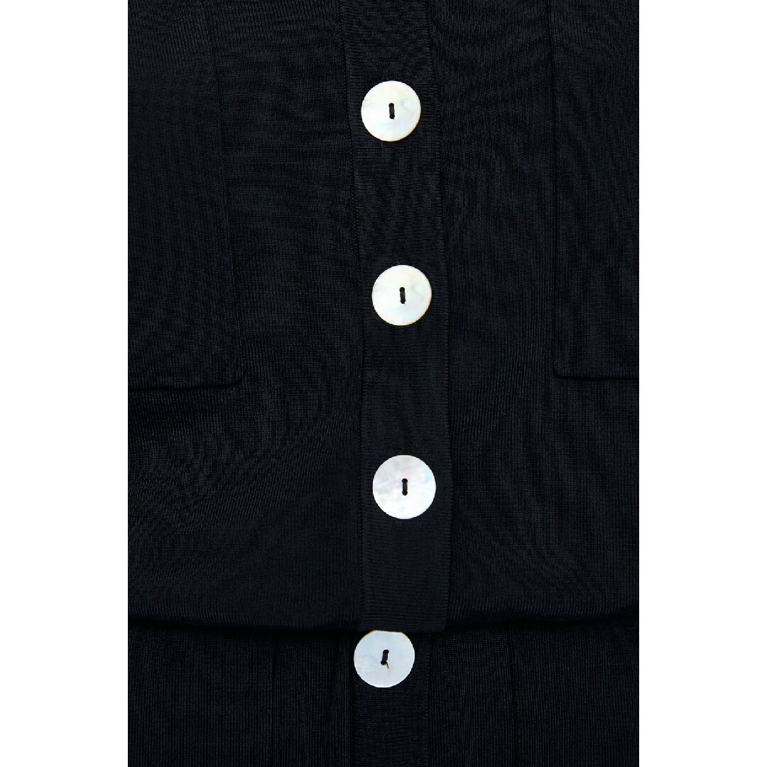 ZARA(ザラ)のZARA　完売品　ニット　ジャンプスーツ　オールインワン　ブラック　パンツ　黒 レディースのパンツ(オールインワン)の商品写真