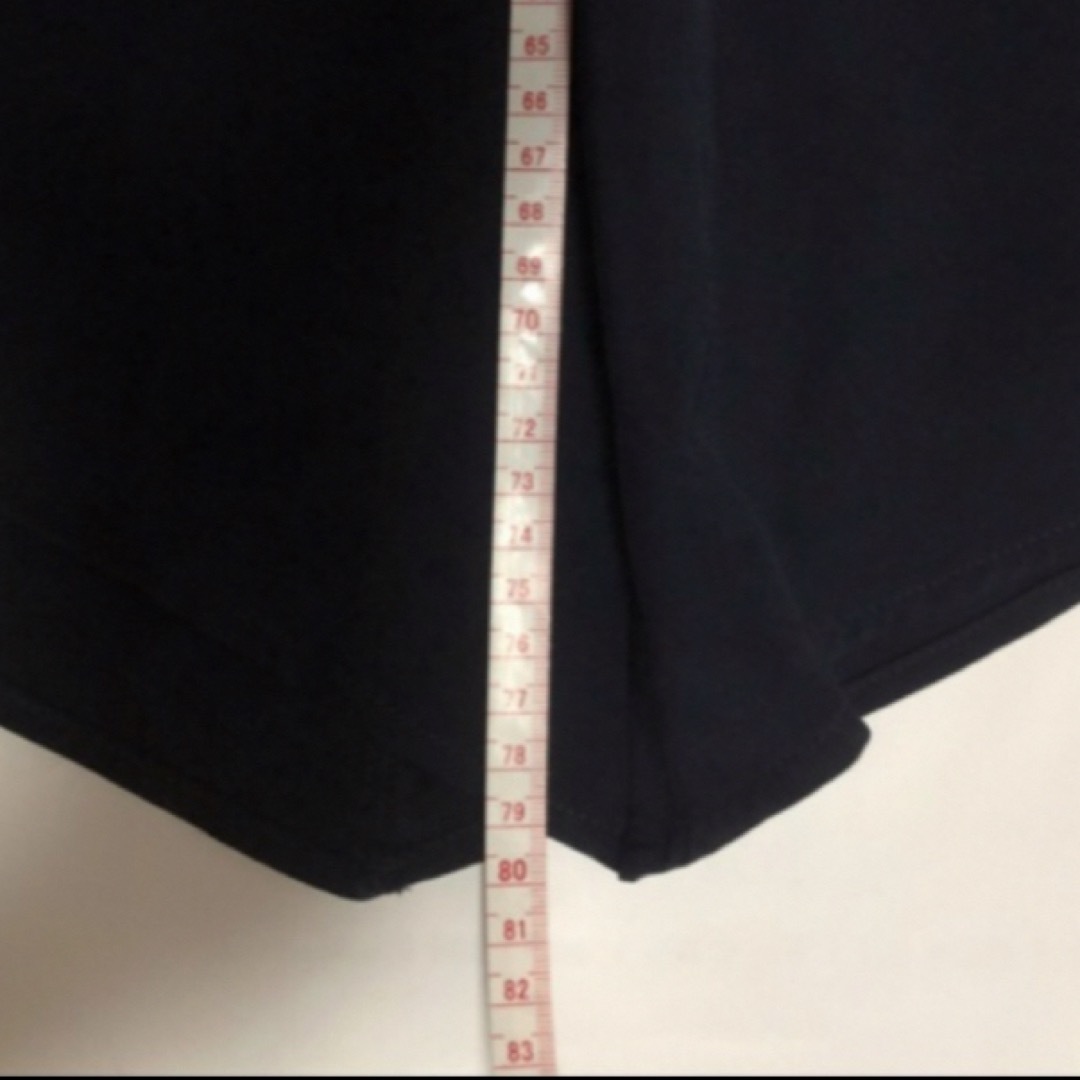 GU(ジーユー)のguネイビー アシンメトリーフレアスカート 新品Sサイズ　ロングスカート レディースのスカート(ロングスカート)の商品写真
