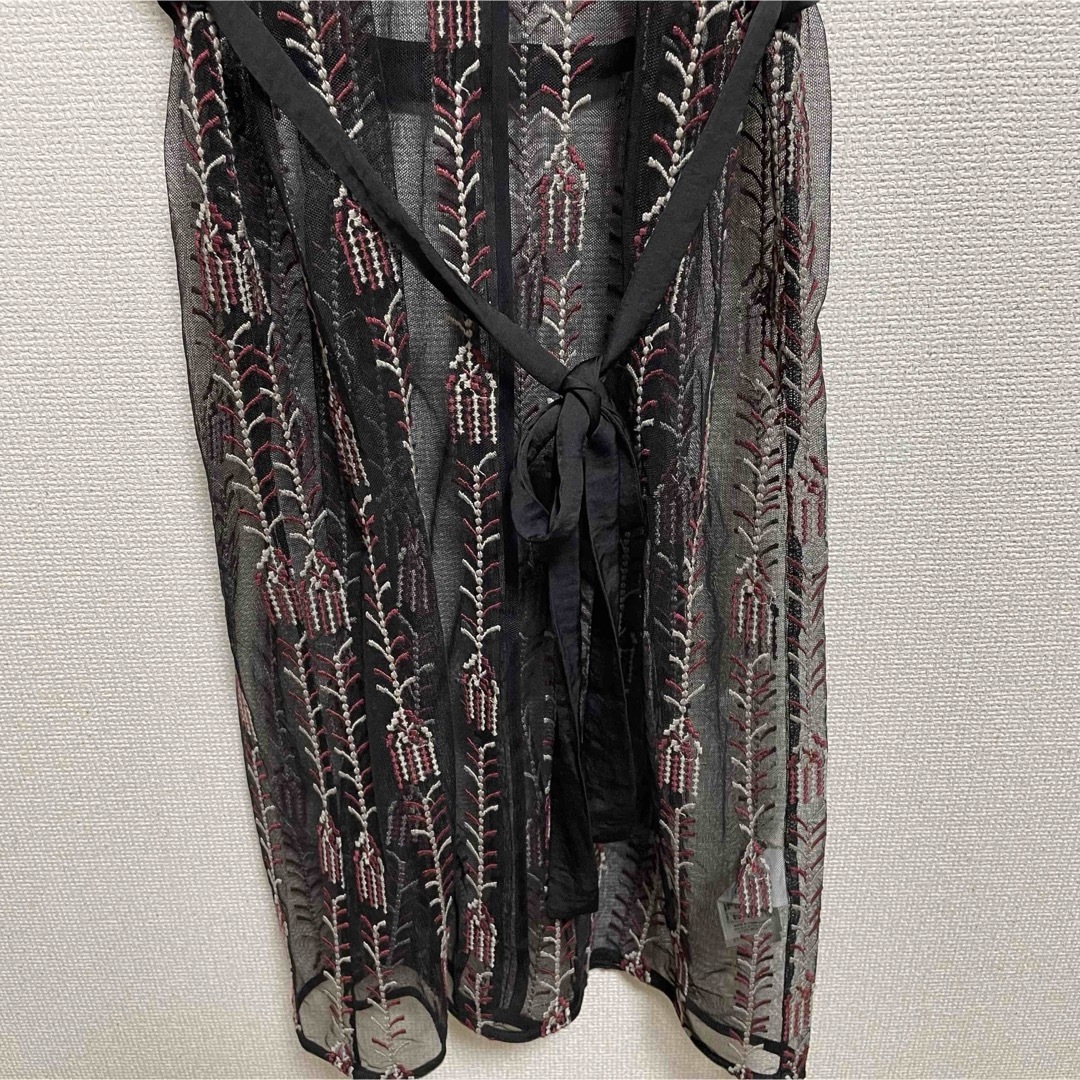 Ungrid(アングリッド)のUngrid アングリッド シースルーベストワンピース　ベルト付き 黒 レディースのワンピース(ロングワンピース/マキシワンピース)の商品写真