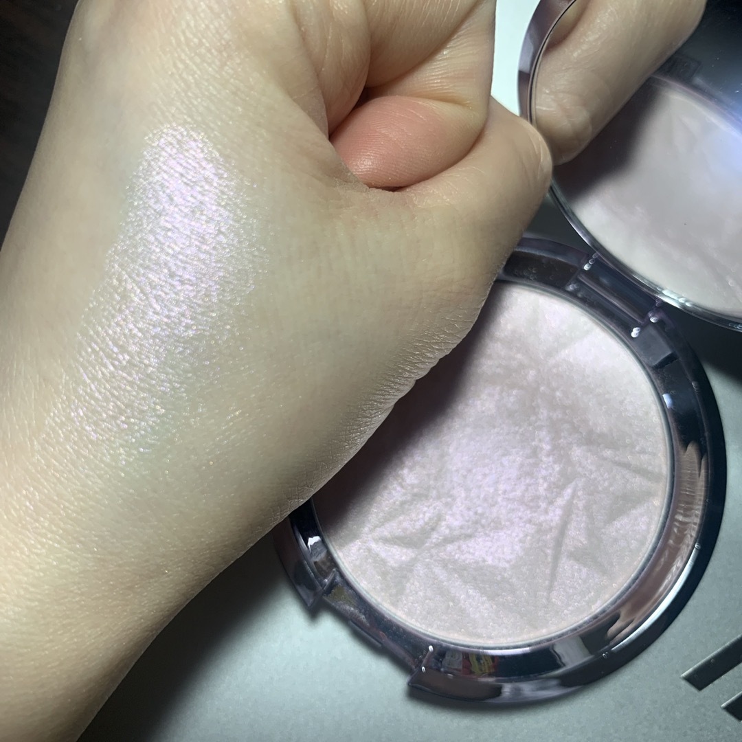 Sephora(セフォラ)のbecca ハイライター　Prismatic Amethyst コスメ/美容のベースメイク/化粧品(フェイスカラー)の商品写真