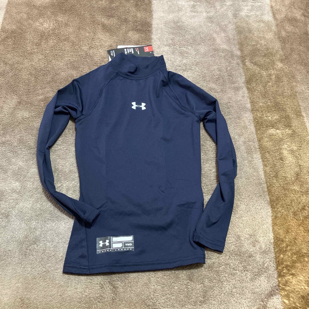 UNDER ARMOUR(アンダーアーマー)の【超お得!】最終価格!UAジュニア用ヒートギア野球アンダーシャツセット スポーツ/アウトドアの野球(ウェア)の商品写真